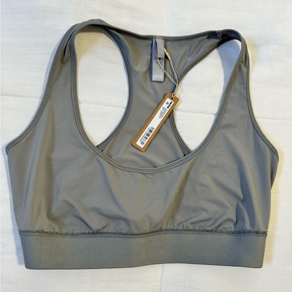 Skims Track Racerback Bralette - M - Picture 2 of 4